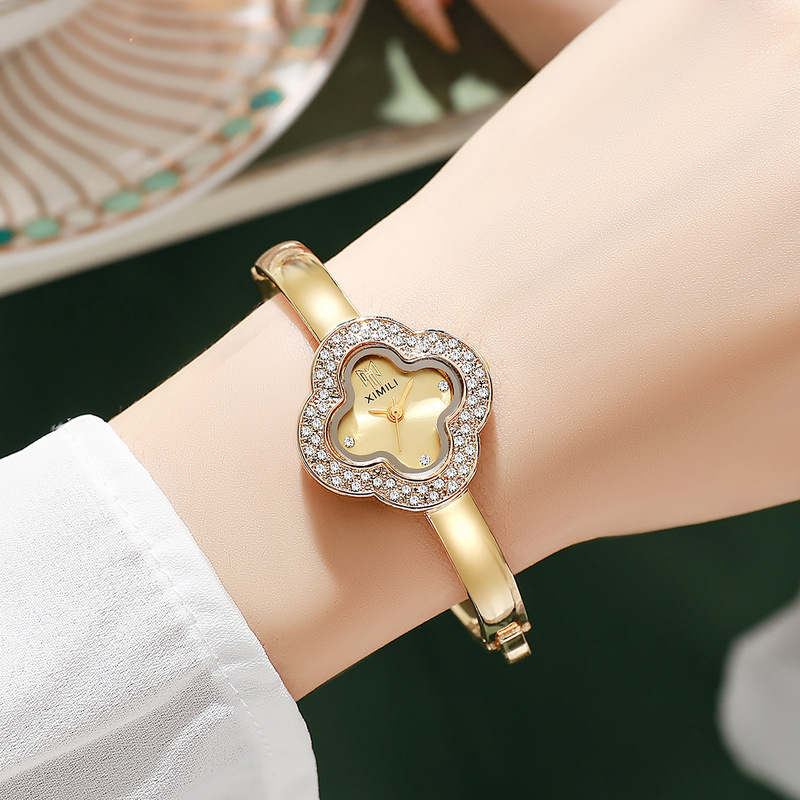 Luxury Watch Kids - Women's Luxury Diamond-Encrusted Four-Leaf Clover Quartz