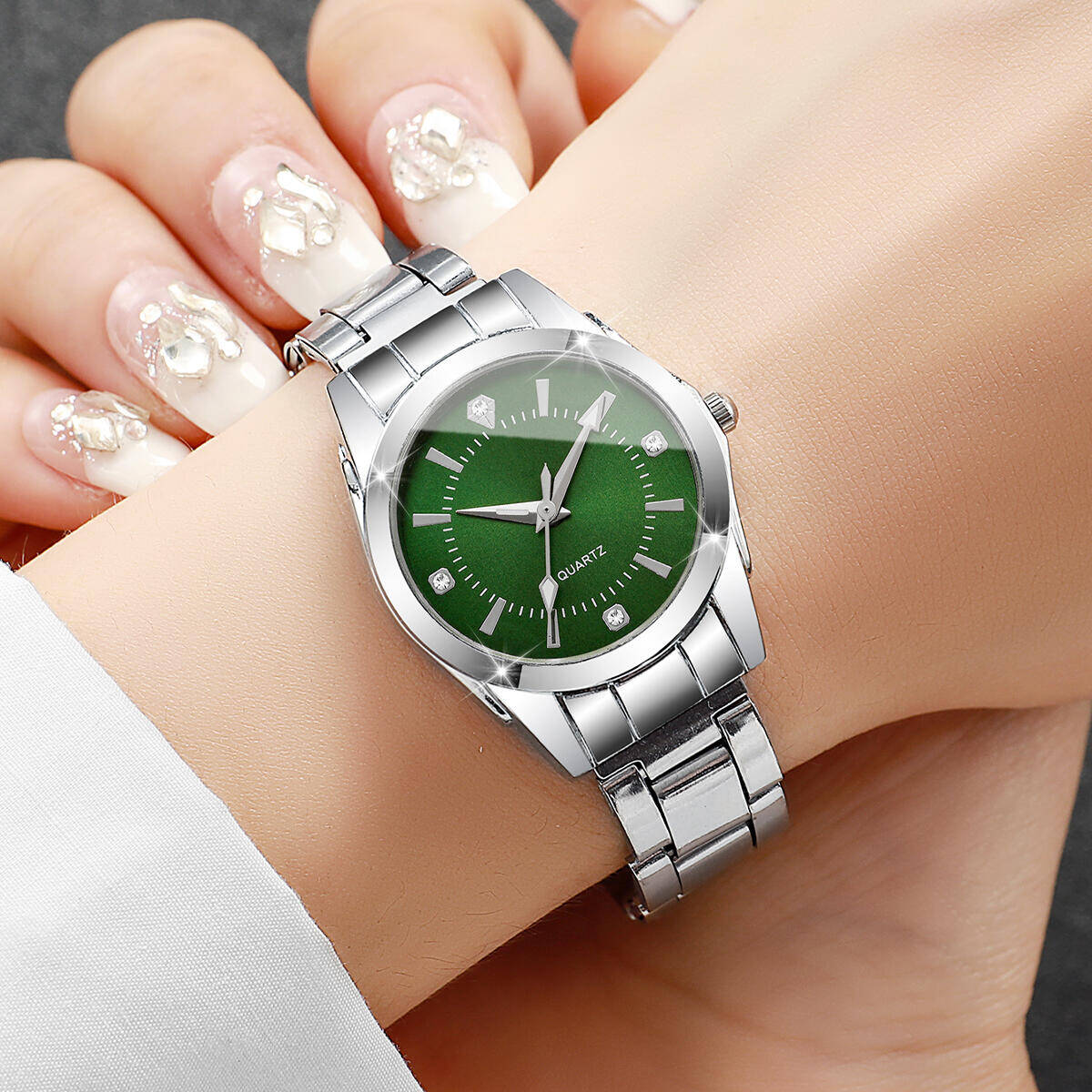 Luxury Rhinestone Women Watche - Luxury Watch Storage 评论和价格